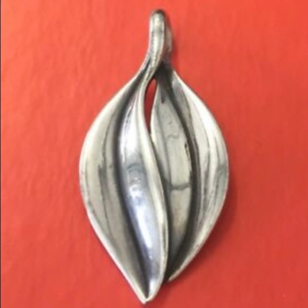 James Avery SS Double Leaf Pendant
